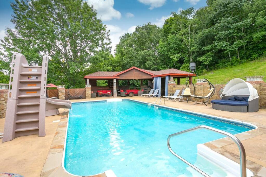 NEW Outdoor Oasis Pool, Hot Tub, Firepl, 6 bedr Villa Franklin Exterior photo